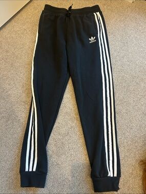 adidas Black Joggers kids xl  with White Three-Stripe Detail